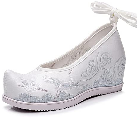 BININBOX Ladies Hanfu Shoes Embroidered Chinese Traditional Style Flat Shoes Vintage Handmade Flower Embroidery Shoes for Women(8 B(M) US,White)