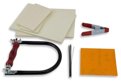 Die Werkkiste – Kinder Aufbau-Werkzeug ‘’Tischlerset 4 - Kinder Laubsägenset’’ ab 6 Jahren | Echtes Werkzeug für Kinder mit Laubsäge, Sägeblättern & Holz I Werkzeugsatz für Kinder I Made in Germany