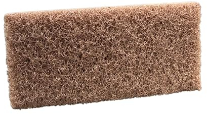 MARBEC TAMPONE MARRONE Spugna abrasiva forte con alta resistenza alle sostanze acide o alcaline. Si utilizza ad umido per lavaggi manuali deceranti, disincrostanti.