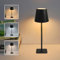 EXTRASTAR LED Tischlampe Kabellos, Touch Dimmbare Lampe mit 3 Farbtemperatur, Höhen- und Helligkeitsverstellbare, USB-Aufladbare, Tischlampe für Schlafzimmer, Schreibtisch, Schwarz