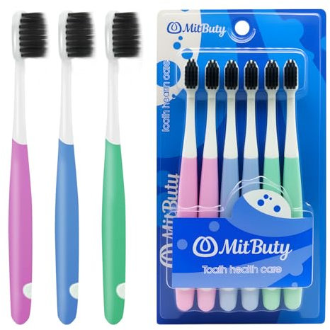 MitButy Spazzolino Morbido Manuale per Denti – Set di 6 Spazzolini in Carbone Attivo – Testina Compatta e Manico Ergonomico, per Adulti