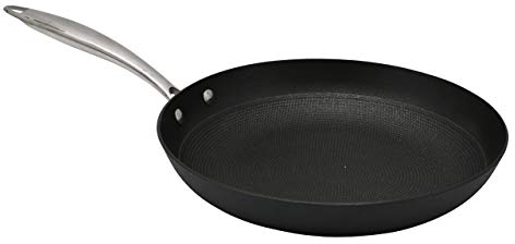 Hairy Bikers CKW2023 Lightweight Cast Iron Frying Pan with Non Coating, Honeycomb Base Reduces Risk of Sticking, for Home Kitchens (20cm, Black)