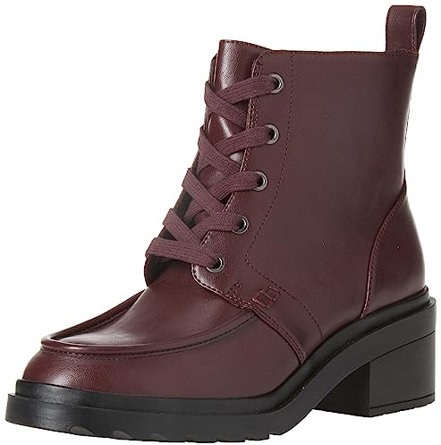 Amazon Essentials Women's Moc Toe Boot, Black Oxblood, 6
