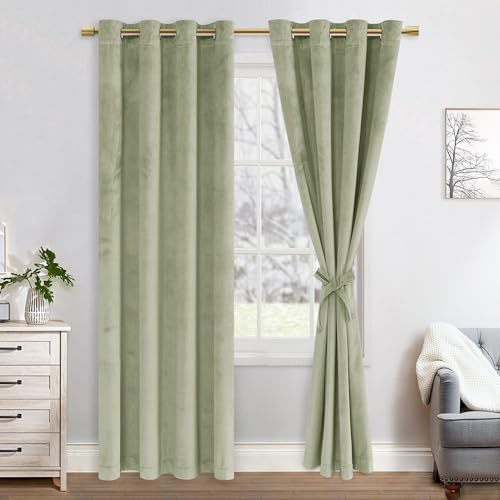 JIUZHEN Lot de 2 Rideaux Velours Occultants Doux et Opaques Rideaux à Oeillets Rideau Thermique Isolant Anti Chaleur et Frois pour Chambre Décoration 140x215cm (LxH) Vert Claire