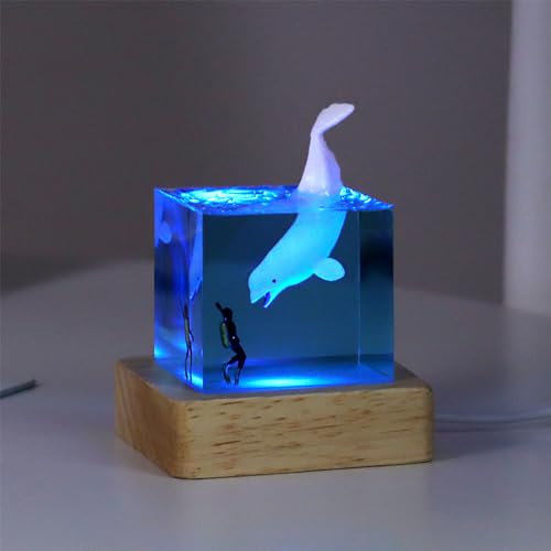 FIYSON Epoxidharz Hai Nachtlicht,Ozeanwürfel-Ornamente,Nachtlampe mit Buckel Wal Shark Taucherlampe mit Holzsockel,Mikrolandschafts-Ozean-Wal-Nachtlicht,für Home Office Dekoration (Beluga)