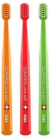 Curaprox CS - Cepillo de dientes para niños de 4 a 12 años, limpieza especialmente suave, cerdas Curen, naranja, rojo, verde, paquete de 3, fabricado en Suiza