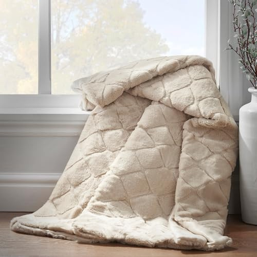 Catherine Lansfield Cosy Diamond Faux Fur 130x170cm Blanket Throw Natural