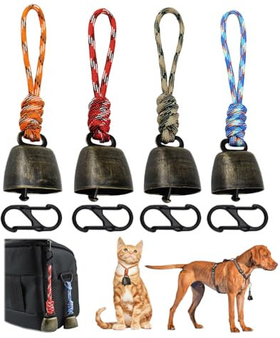 HJYDGJ Lot de 4 mini cloches de vache vintage en métal - Cloches anti-ours - Cloches en cuivre - Pour randonnée, sac à dos - Décoration - Porte-clés avec clochette - Quatre couleurs