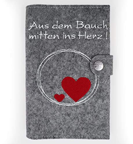 Custodia deluxe per il libretto di gravidanza, con la scritta in lingua tedesca Aus dem Bauch mitten ins Herz! con scomparti extra e chiusura, in feltro di lana al 100%, prodotta in Germania