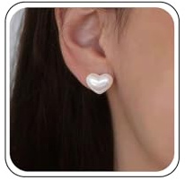 TseenYi Pearl Heart Earrings Silver Heart Pearl Studs Earrings