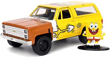 JADA TOYS Blazer 1:32 HWR – 1980 Chevy K5 avec Figurine Bob l'éponge Chevrolet Sponge Voiture Miniature de Collection, 31798Y, Yellow/Brown, Taille Unique