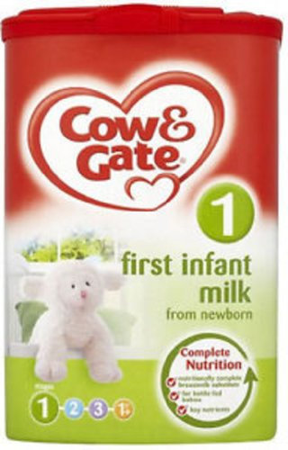 Cow & Gate First Infant Milk from Newborn Stage 1 900g - Pack of 6