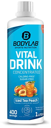 Bodylab24 Vital Drink Concentrated Eistee-Pfirsich 1000ml, Getränkekonzentrat zuckerfrei, Zero Sirup, mit Vitaminen und L-Carnitin, Sportgetränk mit wenig Kalorien