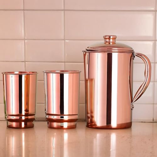 HEALTHANDWEALTH Carafe à eau en cuivre pur avec 2 gobelets | Capacité de 1,5 l | Pichet en cuivre pour une meilleure digestion et un renforcement immunitaire