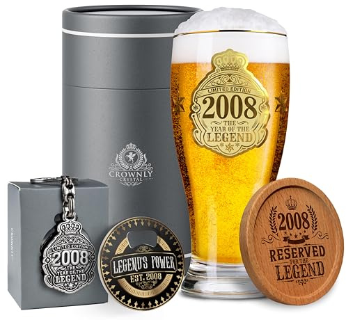 CROWNLY CRYSTAL Limited Edition 2008 The Year of The Legend Ölglas Presentset 18 Års Present Till Man Presentbox Träunderlägg Nyckelring Kapsylöppnare