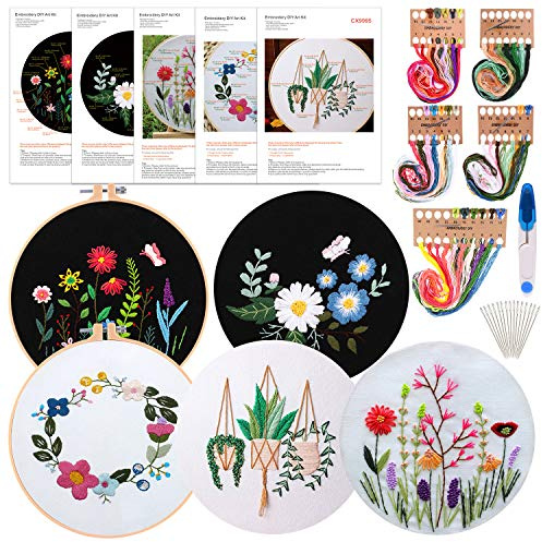 FEPITO 5 Ensembles de kit de Broderie Kit de Point de Croix Comprenant 5 vêtements de Broderie avec Motif Floral, 2 cerceaux de Broderie en Plastique, kit d'aiguille de Fils de Couleur