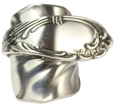 Besteckschmuck-Ring, ungefähr Größe 69 (22), gefertigt aus Besteck.