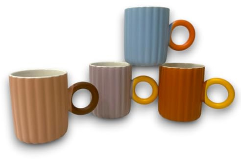 KORAT Set 4 Tazze in Porcellana Rigata Colori Pastello Design Moderno con Manico Rotondo Capacità 380 ml, Dimensioni 10x8x13,5 cm Mug Colazione per Caffè, Cappuccino,Lavabile in Lavastoviglie