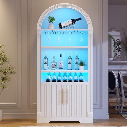 LVSOMT LED Bogen Weinschrank Holz, 180cm Barschrank Modern, 3 Farben Licht, 4 Reihig Rotweinglas Regal, 2 Tür Stauschrank, Weinschränke für Küche Esszimmer Wohnzimmer, Weiß