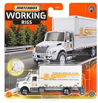 Matchbox Working Rigs International MV Kastenwagen 1/16 (weiß)