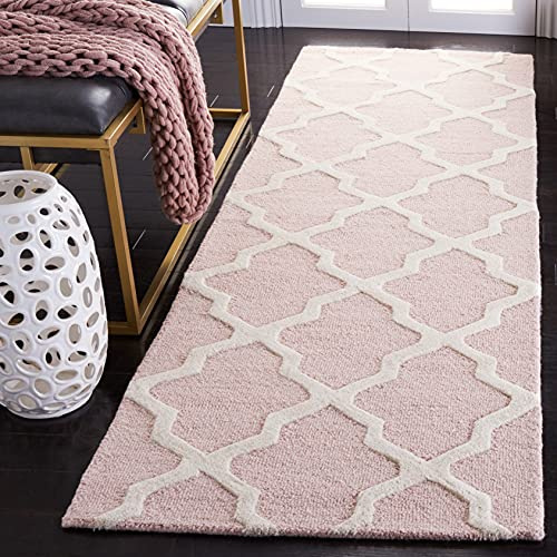 Safavieh Trellis Indoor Hand Tufted Runner Area Rug, Cambridge Collection, CAM121, in Light Pink / Ivory, 76 X 244 cm for Living Room, Bedroom or Any Indoor Space