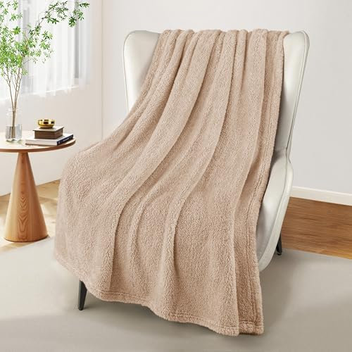 Exclusivo Mezcla Soft Fleece Throw Blanket for Sofa, Super Soft Velvet Plush Blanket for Bed, Fuzzy Cozy and Warm for All Seasons, 127x152 CM, Beige