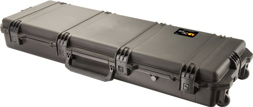 PELI Storm IM3200 lång hardcase för sportskytte eller fotografering, vatten- och dammtät, 61 liters kapacitet, tillverkad i USA, inget skum, svart