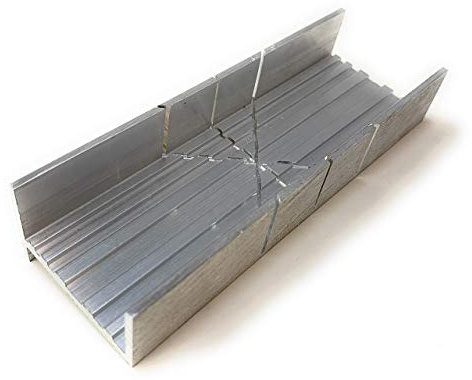 Excel Blades Boîte à onglets en métal – Construction en aluminium et acier – Fabriquée aux États-Unis – Petite boîte à onglets de 15,2 cm – Scie à onglets en métal avec 2 angles de coupe – Idéale pour couper le bois et les métaux mous