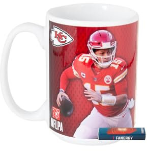 Kansas City Chiefs Tasse aus robustem Keramik NFL Fanartikel + Fanergy Traubenzucker (Mahomes, 450ml)