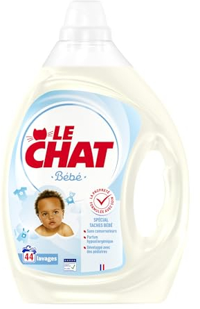 LE CHAT - Bébé - Lessive Liquide - Spécial Taches Bébé - Respect des Peaux Sensibles - Sans Conservateurs - Parfum Hypoallergénique - Développé avec des Pédiatres - 44 Lavages