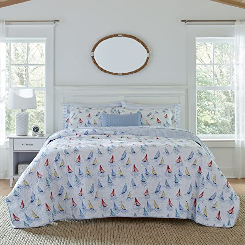 Laura Ashley - Queen Quilt Set, Cotton Reversible Bedding with Matching Shams, Home Decor Ideal for All Seasons (Ahoy Blue, Queen)