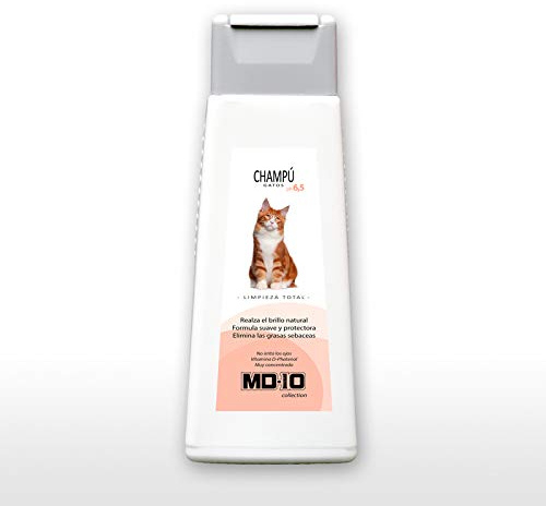 Champú para Gatos Limpieza Total - Desengrasante con Hierbas Naturales - Elimina Grasas Sebáceas - Champú Hidratante y Dermoprotector con Vitamina D-Pantenol - pH Neutro - 300 ml - MD10 Collection