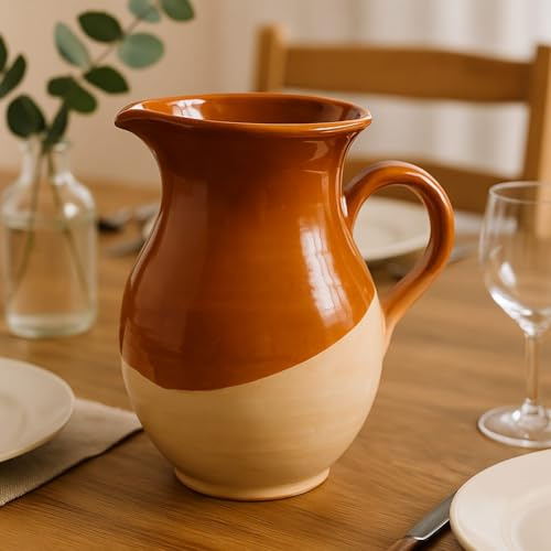 Brocca Artigianale in Terracotta Semi Smaltata Stile Rustico Fatta a Mano – Acqua, Vino – Design Bicolore Altezza 22 cm 2307251101
