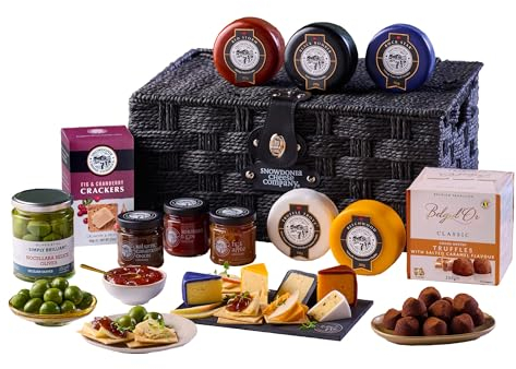 Snowdonia Cheese Company | Cheeseboard Hamper | 5 Snowdonia Cheese Truckles, 3 Chutneys, Chocolate Salted Caramel Truffles, Nuts and Fig & Cranberry Crackers