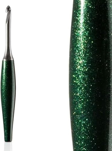 Furls Crochet Hook, Odyssey Emerald Green, Nickel Plated Tip for Effortless Glide, Ergonomic Handle Crochet Hooks 7 (G+) 4.50MM