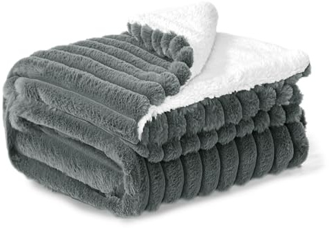 BEDELITE Kuscheldecke Flauschig Decke Klein - Dicke Sherpa Decken Grau 125x150 für Sofa, warme Cord Kuscheldecken weiche Fleecedecke Wohndecke als Sofaüberwurf für Wohnzimmer
