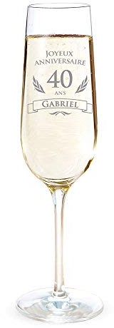AMAVEL Flûte à Champagne avec Gravure Personnalisée - Joyeux Anniversaire 40 Ans Prénom - Volume : 0,2 L