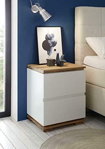 Robas Lund Nachtkonsole weiß matt mit Massivholzelementen, Nachtkommode mit Schubladen für Polsterbett Nako Boxspringbett Nachtschrank, BxHxT 48x59x40 cm