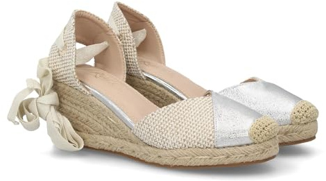 100227 Alpargata sandalia de mujer con cuna baja de esparto para mujer, detalle de texturas. Cierre de cintas al tobillo atadas a la pierna, talon abierto, ideal primavera verano. Plata Talla 39
