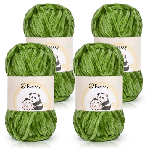 Reessy Chenille Yarn 400g(4×100g), Super Soft Chunky Wool for Crochet-Green | Thick Velvet Chenille Wool for Knitting 100g balls, Chunky Crochet Yarn for Crochet Blanket, Amigurumi, Handbag, DIY Crafts