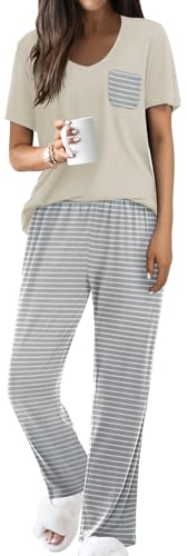 Famulily Women's Pyjama Sets Two Piece Summer Outfits V-Neck Loungewear Tops and Loose Fit Wide Leg Printed Trousers with Pockets S-XXL