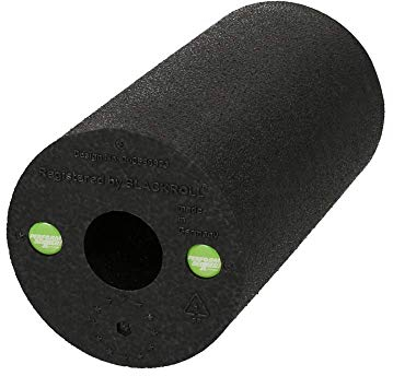 PERFORMBETTER+ Blackroll Faszienrolle, Massagerolle zur effizienten Behandlung von Schmerzen und Verspannungen, Eigenmassage, Schwarz, 30cm lang