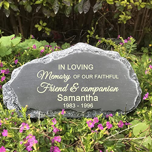 CUDMORERBE Pietra commemorativa per animali domestici, pietra tombale per animali domestici a forma di montagna con poesia di simpatia -In amorevole ricordo del nostro fedele amico e compagno