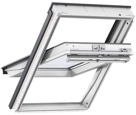 VELUX GGL MK08 2066 White Paint Triple Glazed Centre Pivot Roof Window 78x140cm