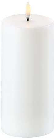 UYUNI-Beleuchtung | Flammenlose LED-Stumpenkerze | Künstliche batteriebetriebene Kerze mit flackernder 3D-Flamme, Nordic White, 7,8 x 15 cm