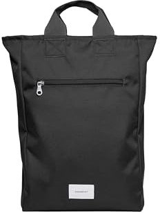 Sandqvist Ground Tote Ryggsäck 16”, 15 L, Svart, Datorryggsäck, 14-tums datorfack. Vattenavvisande och återvunna material. Unisex, dam och herr