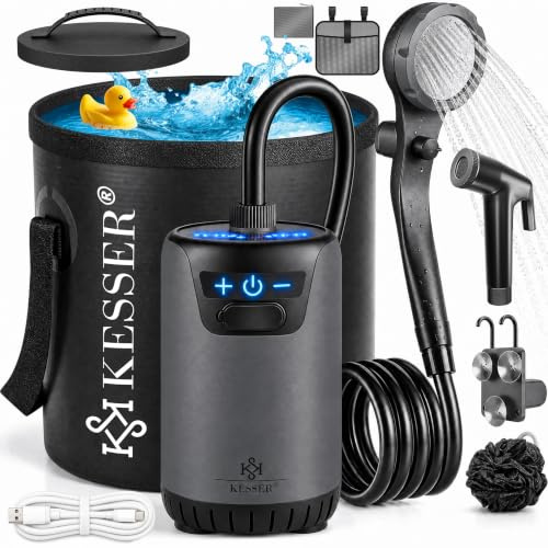 KESSER® Douche de camping solaire + pompe et batterie 8000 mAh - Kit de douche mobile avec pommeau de douche, tuyau de 2 m, pistolet pulvérisateur, support et réservoir d'eau de 20 l - Pour camping