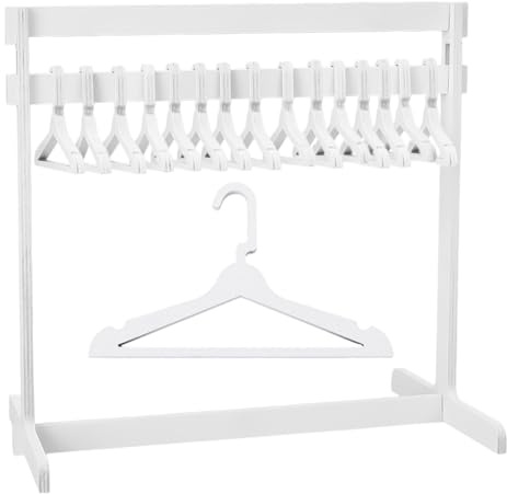 UNICRAFTALE Perchero alto para mini muñecas con 15 perchas de madera para ropa para muñecas pequeñas, perchero blanco para guardar ropa de muñecas, muebles para casa de muñecas, gatos y cachorros, 30
