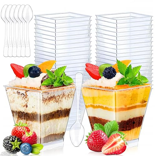 DICLLY 50er Set Dessertgläser Plastik mit Löffeln - 60ml Wiederverwendbare Dessertschalen,Klare Eckige Mousse Becher für Partys,Hochzeiten & Picknicks,BPA-frei,inkl,für Pudding,Eiscreme & DIY Buffet