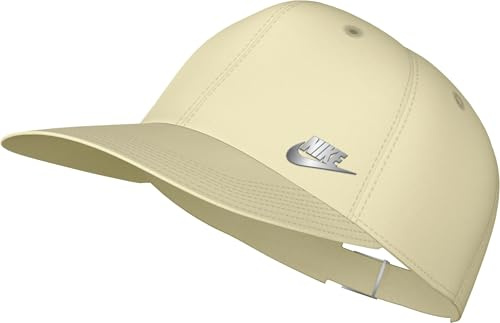 Nike Dri-Fit Club Strukturierte Cap Mit Metalllogo, Coconut Milk/Metallic Silver, FB5371-113, M/L
